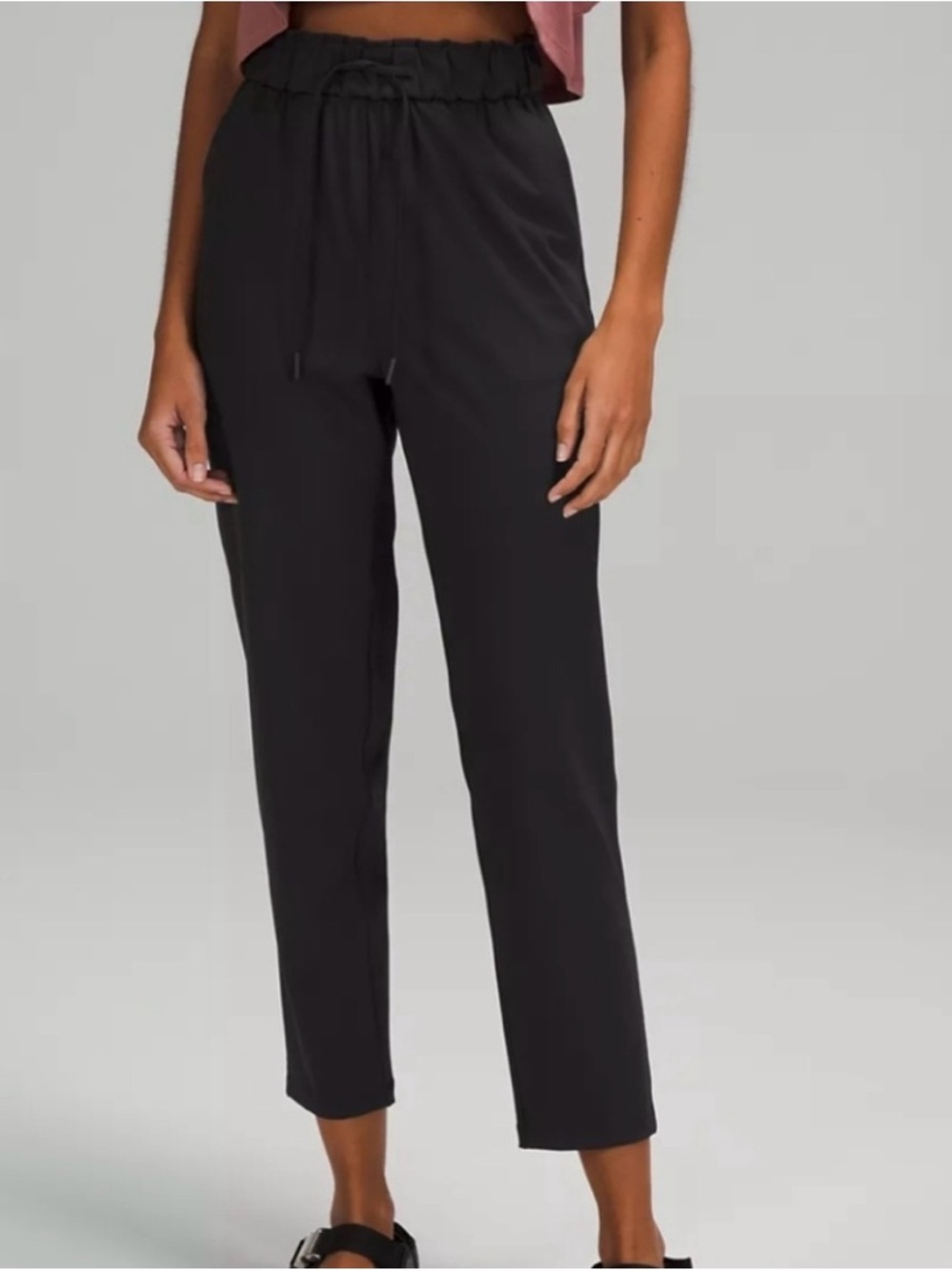 lululemon athletica On The Fly 7/8th Black Straight-Leg Drawstring Pants, Size 8